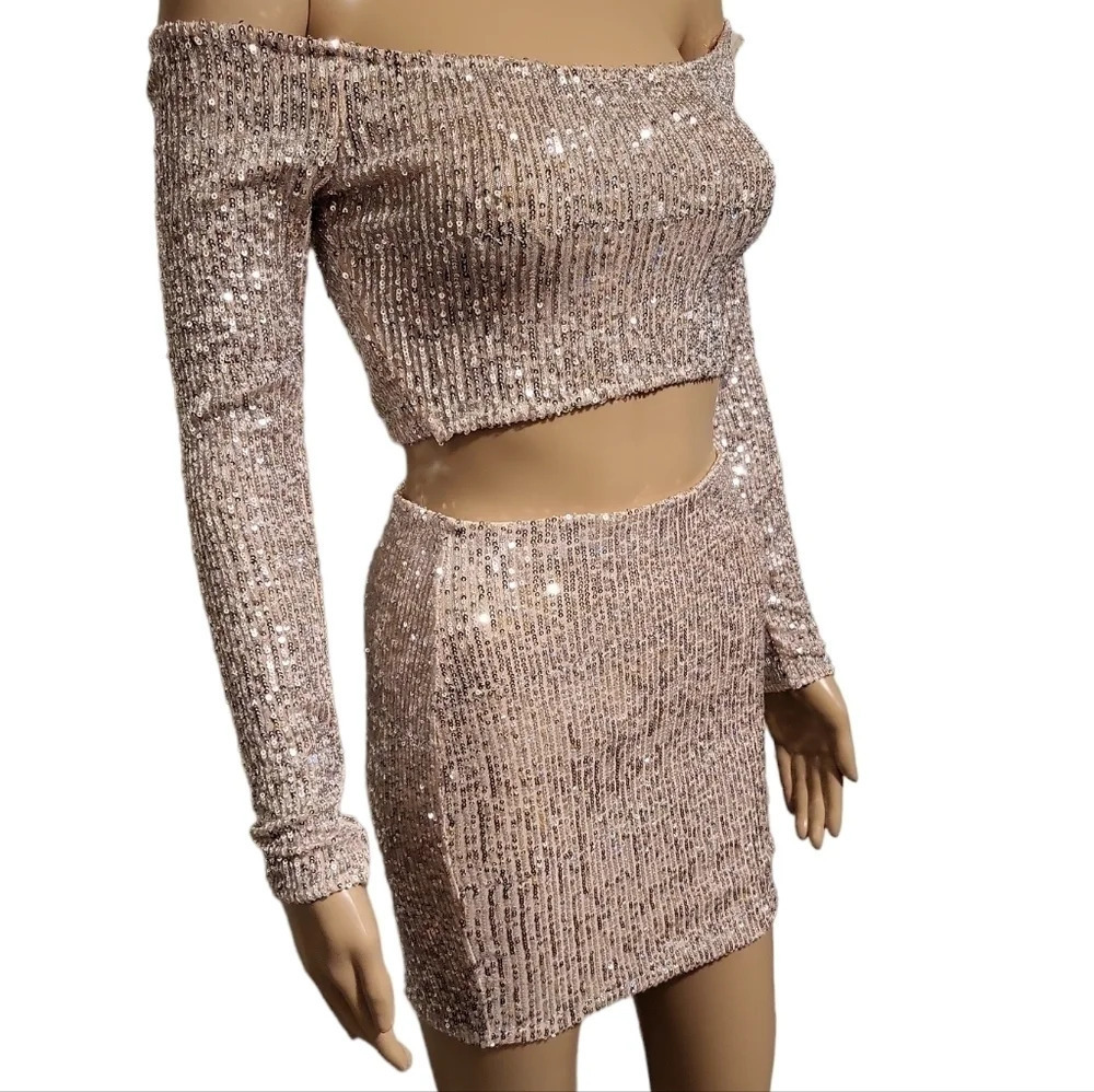 NWOT Women's Sequin Set (Size XS) - Picture 6 of 7